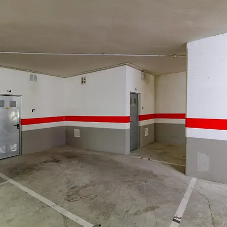 Vilapark With Pool, Free Parking, Terrace, 公寓 貝尼多姆